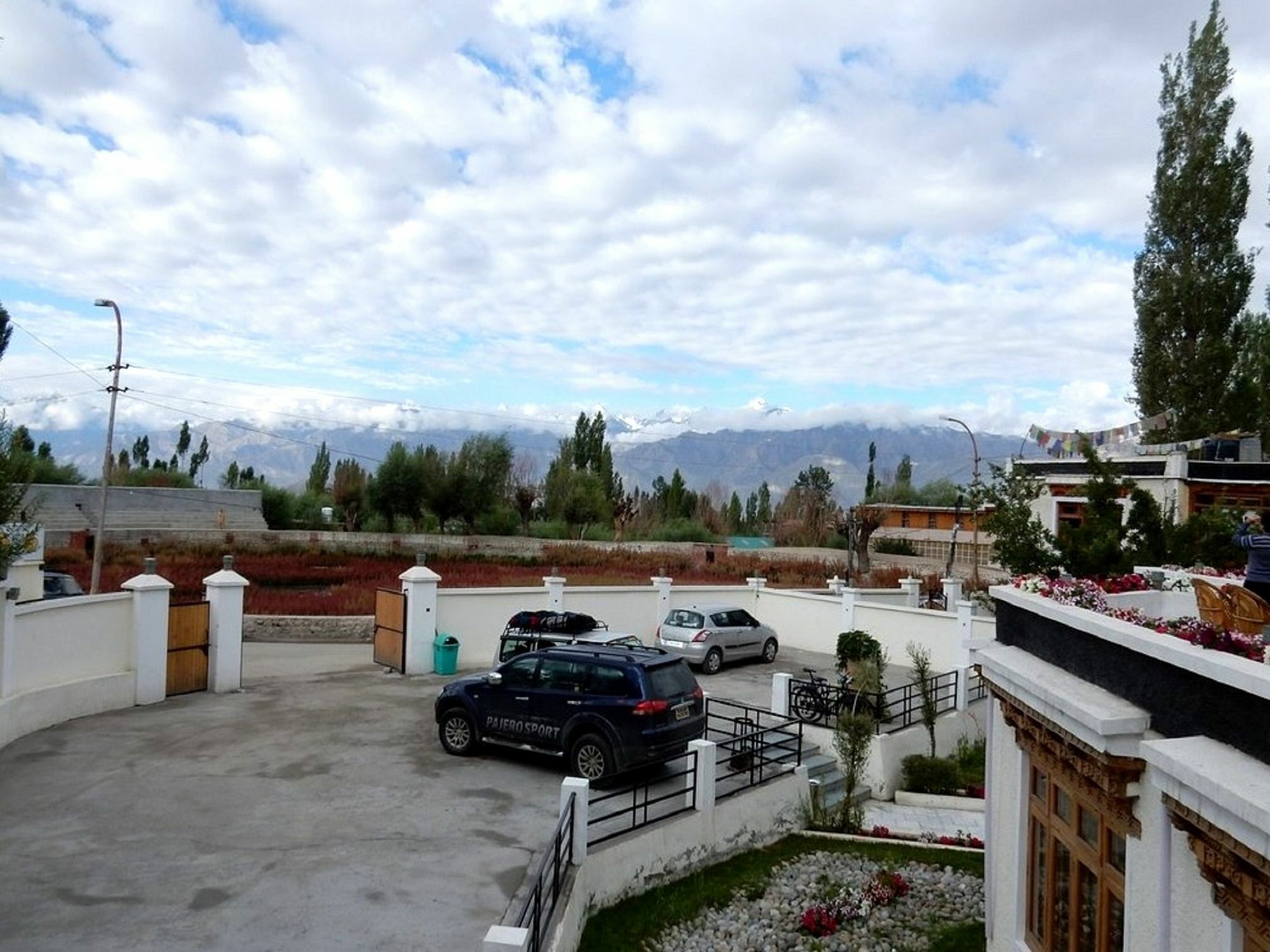 Hotel New Glacier View Leh Exterior photo